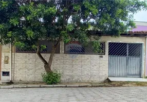 Foto 1 de Casa com 3 Quartos à venda, 366m² em Centro, Teixeira de Freitas