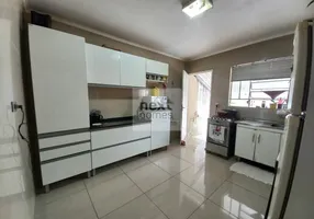 Foto 1 de Casa com 2 Quartos à venda, 85m² em Butantã, São Paulo