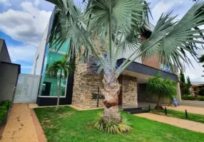 Foto 1 de Casa de Condomínio com 4 Quartos à venda, 363m² em Residencial Lago Sul, Bauru