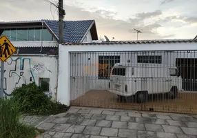 Foto 1 de Casa com 2 Quartos à venda, 138m² em Santa Felicidade, Curitiba