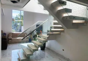 Foto 1 de Casa de Condomínio com 4 Quartos à venda, 165m² em Jundiapeba, Mogi das Cruzes