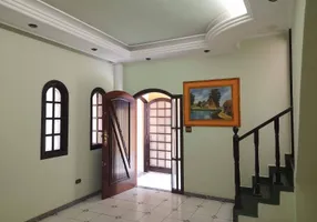 Foto 1 de Sobrado com 3 Quartos à venda, 292m² em Jardim Santo Andre, Santo André