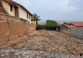 Foto 1 de Lote/Terreno à venda, 351m² em Centro, Socorro