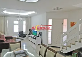 Foto 1 de Sobrado com 3 Quartos para alugar, 185m² em Vila Galvão, Guarulhos