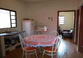 Foto 1 de Casa com 2 Quartos à venda, 90m² em , Cássia