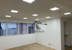 Foto 1 de Sala Comercial à venda, 110m² em Pioneiros, Balneário Camboriú