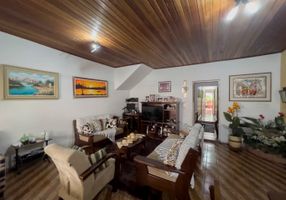 Foto 1 de Casa com 7 Quartos à venda, 300m² em Piraporinha, Diadema
