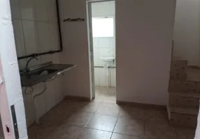 Foto 1 de Apartamento com 2 Quartos para alugar, 50m² em Jardim Guairaca, São Paulo