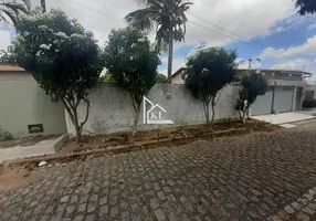 Foto 1 de Lote/Terreno à venda, 250m² em Emaús, Parnamirim