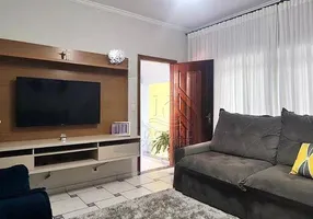 Foto 1 de Casa com 2 Quartos à venda, 188m² em Vila Alto de Santo Andre, Santo André