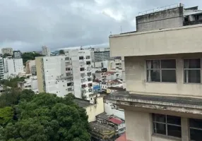 Foto 1 de Apartamento com 1 Quarto à venda, 81m² em Centro, Niterói