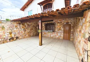 Foto 1 de Casa com 4 Quartos para alugar, 180m² em Vila Clóris, Belo Horizonte