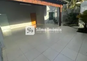 Foto 1 de Casa com 3 Quartos à venda, 172m² em Jardim Europa, Uberlândia