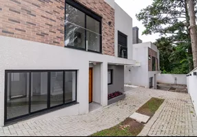 Foto 1 de Casa de Condomínio com 3 Quartos para alugar, 200m² em Bom Retiro, Curitiba