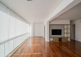 Foto 1 de Apartamento com 2 Quartos para alugar, 125m² em Itaim Bibi, São Paulo