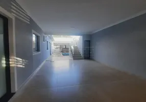 Foto 1 de Casa com 3 Quartos para alugar, 230m² em Jardim Ipanema, São Carlos