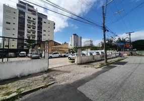 Foto 1 de Lote/Terreno à venda, 220m² em Estreito, Florianópolis