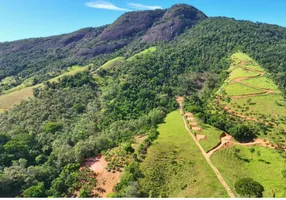 Foto 1 de Lote/Terreno à venda em Centro, Serra