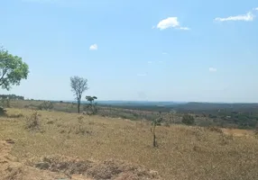 Foto 1 de Lote/Terreno à venda, 20000m² em Centro, Cordisburgo