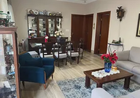 Foto 1 de Casa com 4 Quartos para alugar, 264m² em Planalto Verde I, Ribeirão Preto