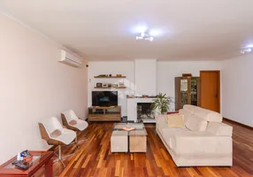 Foto 1 de Casa com 3 Quartos à venda, 160m² em Espiríto Santo, Porto Alegre