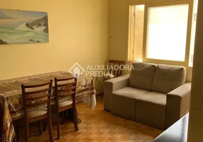 Foto 1 de Apartamento com 3 Quartos à venda, 80m² em Menino Deus, Porto Alegre