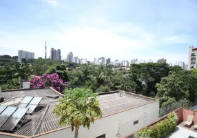 Foto 1 de Casa com 4 Quartos à venda, 332m² em Pinheiros, São Paulo