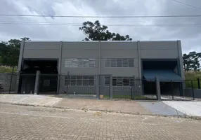 Foto 1 de Galpão/Depósito/Armazém à venda, 850m² em Jardim das Hortências, Caxias do Sul