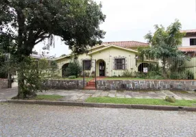 Foto 1 de Casa com 4 Quartos à venda, 227m² em Vila Assunção, Porto Alegre