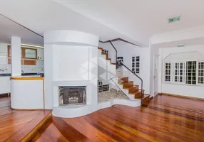 Foto 1 de Casa com 4 Quartos à venda, 220m² em Espiríto Santo, Porto Alegre