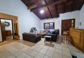 Foto 1 de Casa com 3 Quartos à venda, 321m² em Jardim do Salso, Porto Alegre