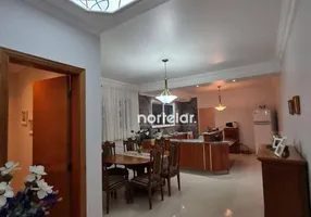 Foto 1 de Sobrado com 4 Quartos à venda, 180m² em Jardim Regina, São Paulo