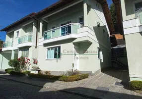 Foto 1 de Casa de Condomínio com 4 Quartos à venda, 187m² em Agriões, Teresópolis