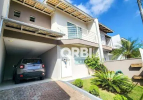 Foto 1 de Casa de Condomínio com 3 Quartos à venda, 215m² em Bela Vista, Gaspar