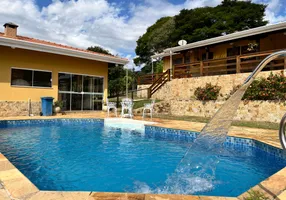 Foto 1 de Casa de Condomínio com 3 Quartos para venda ou aluguel, 306m² em Condomínio Portal das Rosas, Atibaia