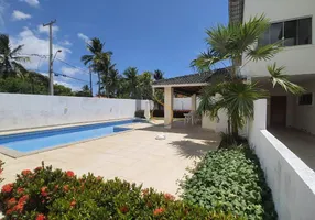 Foto 1 de Casa de Condomínio com 4 Quartos para alugar, 150m² em Buraquinho, Lauro de Freitas