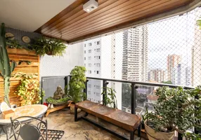 Foto 1 de Casa de Condomínio com 3 Quartos à venda, 222m² em Alto da Lapa, São Paulo