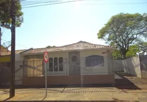 Foto 1 de Casa com 3 Quartos para alugar, 93m² em Parque Palmeiras, Maringá