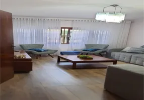 Foto 1 de Casa com 3 Quartos à venda, 224m² em Vila Guarani, Santo André
