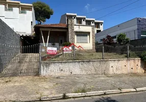 Foto 1 de Casa com 3 Quartos à venda, 130m² em Vila Maria Eugênia, São Paulo