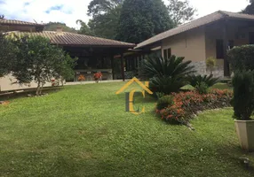 Foto 1 de Fazenda/Sítio com 3 Quartos à venda, 2200m² em Centro, Macaé