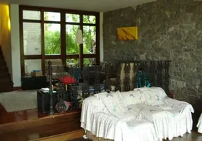 Foto 1 de Casa com 3 Quartos à venda, 243m² em Bandeirantes, Belo Horizonte