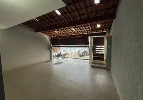 Foto 1 de Sobrado com 3 Quartos à venda, 187m² em Jardim Salete, Taboão da Serra