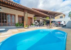 Foto 1 de Casa com 5 Quartos à venda, 320m² em Ponta Negra, Natal