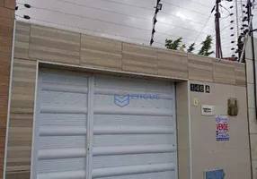 Foto 1 de Casa com 2 Quartos à venda, 100m² em Siqueira, Fortaleza