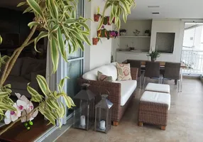 Foto 1 de Apartamento com 4 Quartos à venda, 180m² em Vila Romana, São Paulo