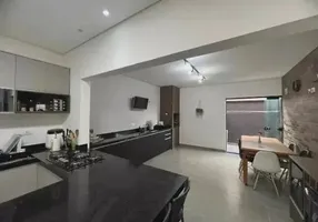 Foto 1 de Casa com 3 Quartos à venda, 150m² em Umarizal, Belém