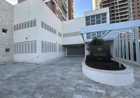 Foto 1 de Apartamento com 3 Quartos para alugar, 151m² em Jardim Aquinopolis, Presidente Prudente