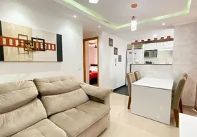 Foto 1 de Apartamento com 2 Quartos à venda, 38m² em Pinheirinho, Curitiba