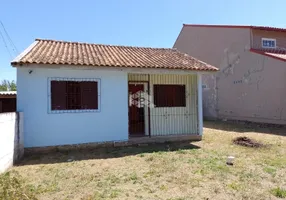 Foto 1 de Casa com 2 Quartos à venda, 45m² em Fiuza, Viamão